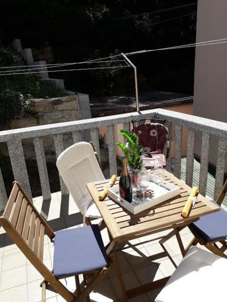 Rab-Centar Hotel Rab Town Bagian luar foto