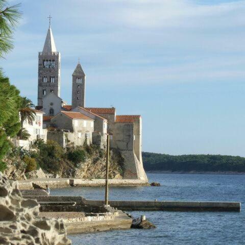 Rab-Centar Hotel Rab Town Bagian luar foto